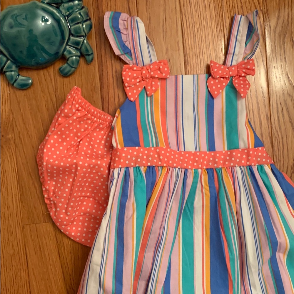 NWT. Nanette super striped cute dress with bows!